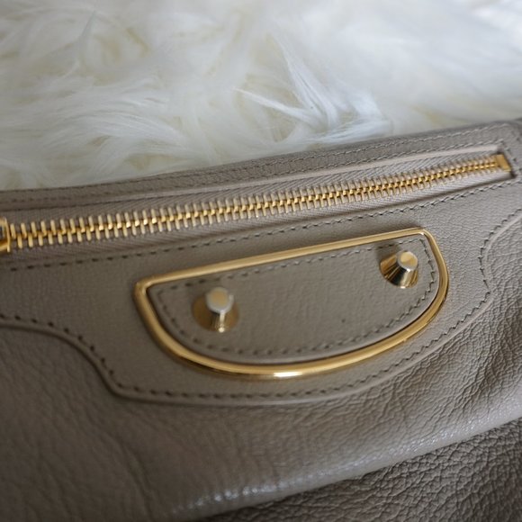 Balenciaga Mini metallic Edge Envelope Clutch - Picture 3 of 5